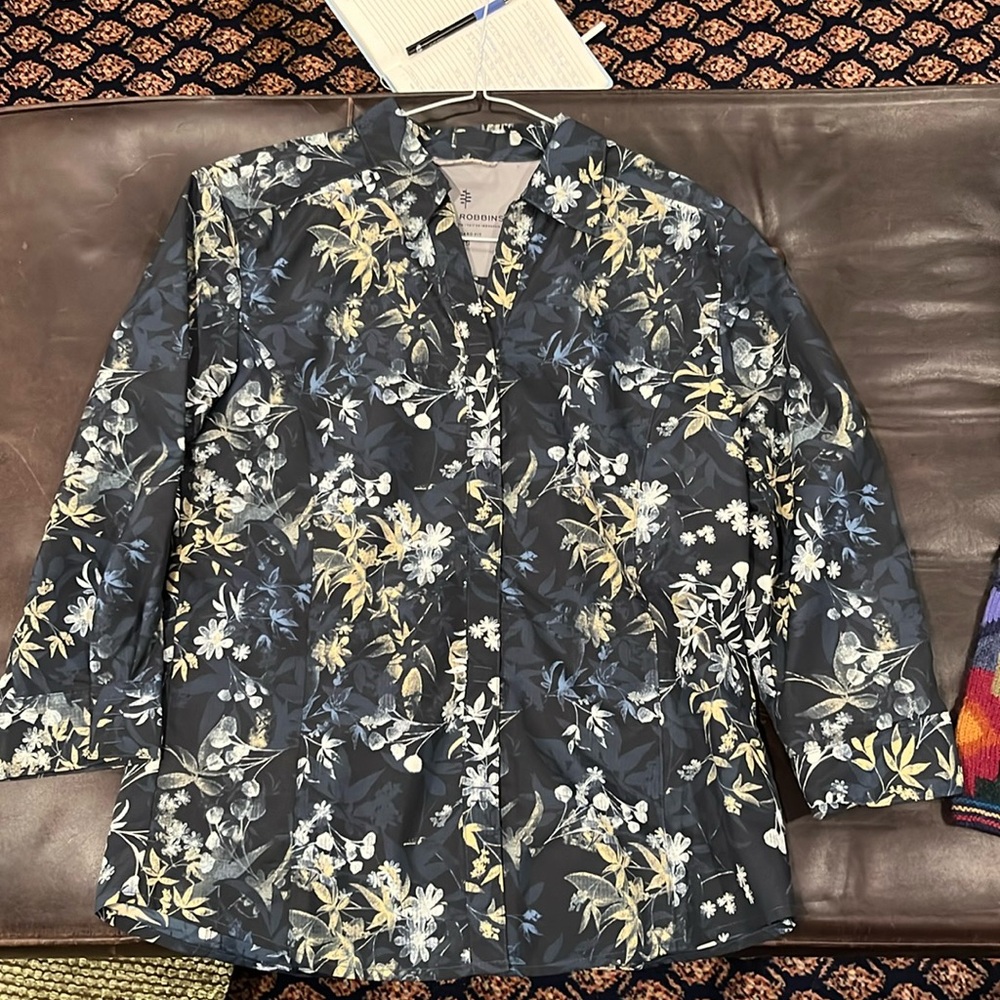 Floral Hiking/Gardening button up